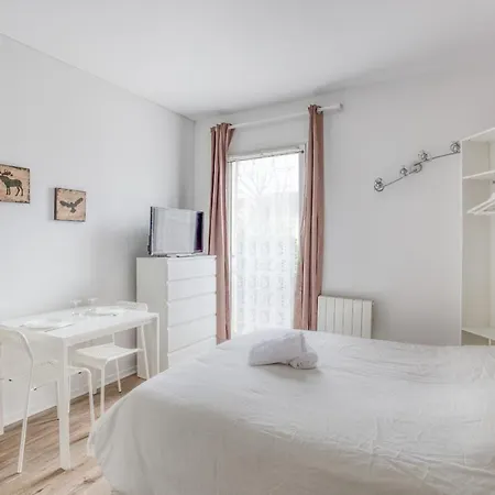 Le Petit ماني لو أونغر