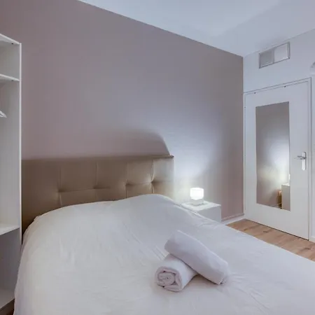 Le Petit Apartment